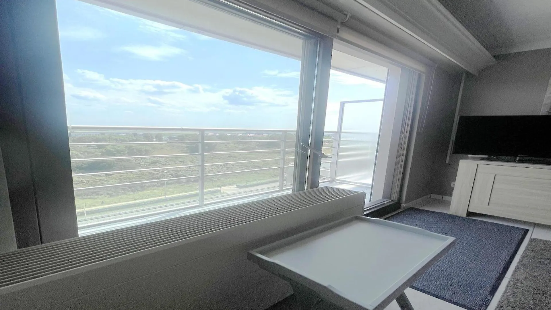Cozy Studio With Hinterland View Middelkerke
